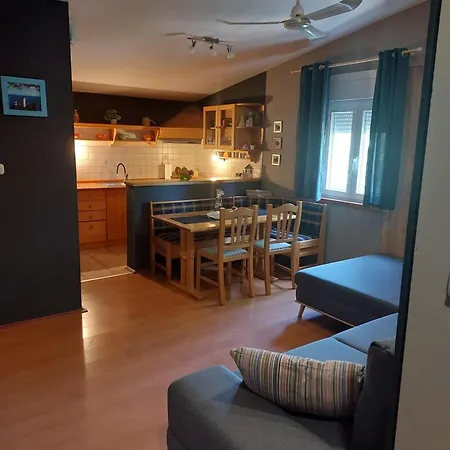 Apartment Mia Seline