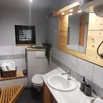 Apartman Mia *