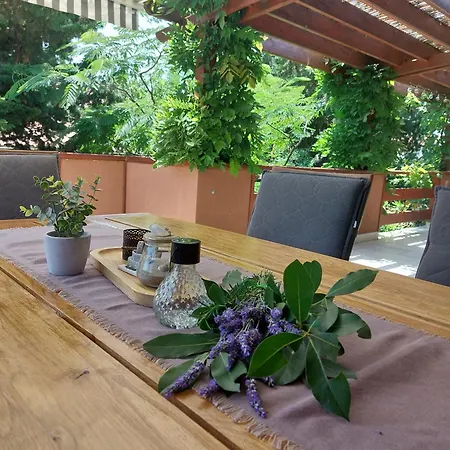 Apartman Mia *