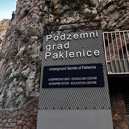 Apartman Mia *